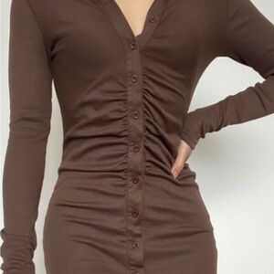 Brown ruched front button down dress size medium.